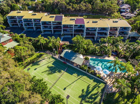 The Oasis Apartments And Treetop Houses - Hotel Accommodation 0