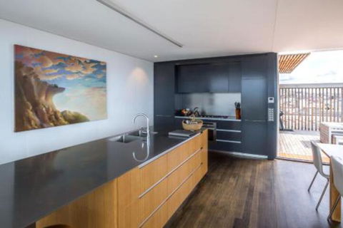 Avalon City Retreat - Hotel Accommodation 2