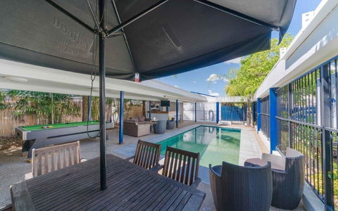 The Cosmopolitan Motel And Serviced Apartments - Hotel Accommodation 5