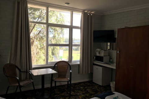 Walpole Hotel Motel - Hotel Accommodation 7