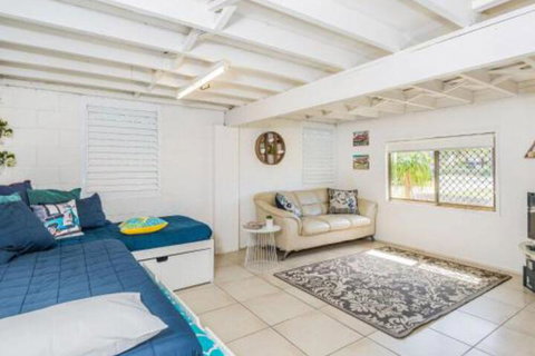 Finlays Retreat Pet Friendly House Yamba - Hotel Accommodation 7
