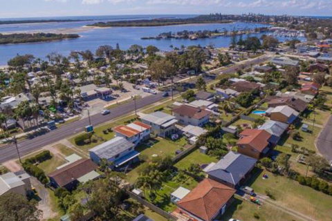 Finlays Retreat Pet Friendly House Yamba - Hotel Accommodation 6