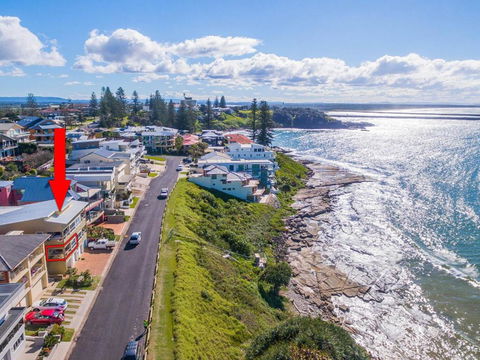 Avalon 1 Overlooking Beautiful Convent Beach - Hotel Accommodation 5