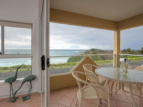 Avalon 1 Overlooking Beautiful Convent Beach - Hotel Accommodation 4