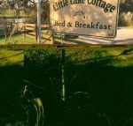 Little Lake Cottage - Hotel Accommodation