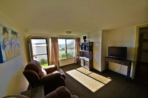 AAA Views 2 View Street - Hotel Accommodation 2