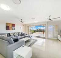 Redcliffe Peninsula Penthouse - Hotel Accommodation