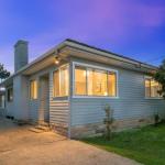 The Entrance North Lakeside Cottage - Hotel Accommodation 0