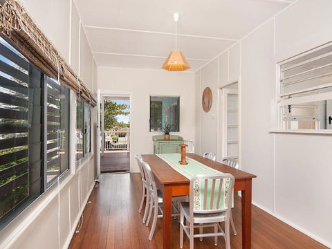 The Blue House Flat Walk To River & Beach - Hotel Accommodation 1