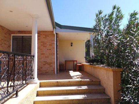 Colins Garden - Hotel Accommodation 6