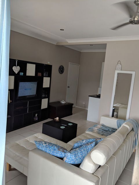 Kingfisher SeaViews - Hotel Accommodation 2