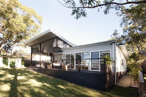 Kirbys Berrara Beach House - Hotel Accommodation 1