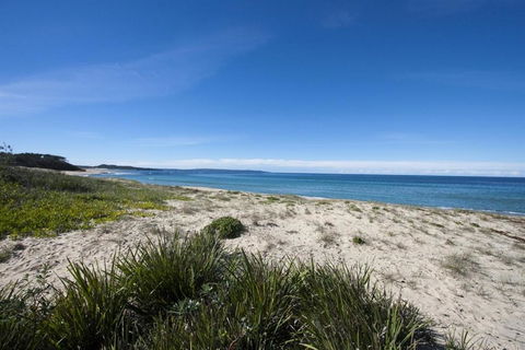 Kirbys Berrara Beach House - Hotel Accommodation 6