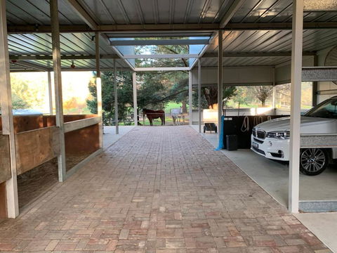 Kangaroo Manor - Hotel Accommodation 1