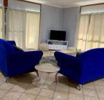 Bees Place 3 bedroom home on 10 acres of land with distant ocean views - Hotel Accommodation