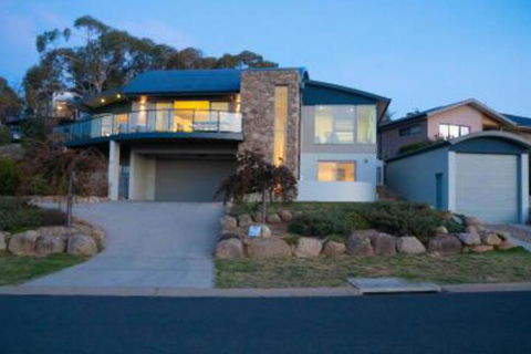Alpine Air - Hotel Accommodation 0