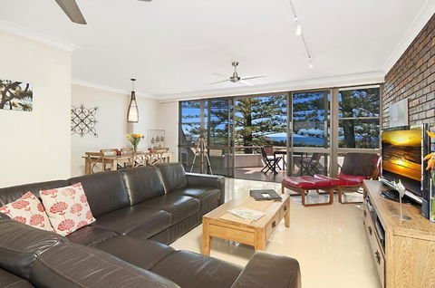 Pacific Tower Penthouse - Hotel Accommodation 1