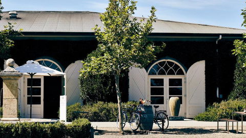 Pride Leisure Tudor House - Hotel Accommodation 1