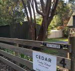 Cedar Country Retreat - Hotel Accommodation
