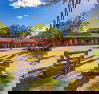 Esk Caravan Park  Motel - Hotel Accommodation