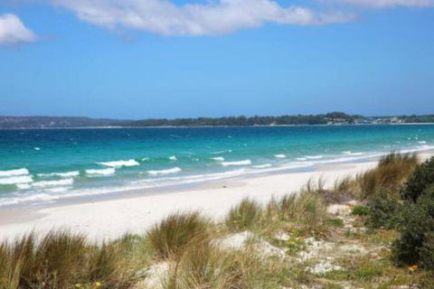 Lazy Days Beach House Jervis Bay â€“ Pet Friendly 4 Mins Walk To Beach - Hotel Accommodation 5