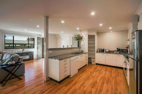Apartments On Allingham - Hotel Accommodation 3