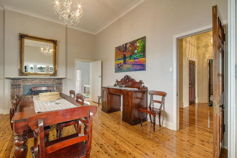 The Managers Residence - Hotel Accommodation 4
