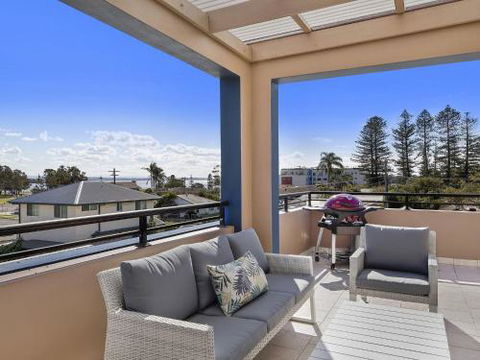 McGirr Penthouse Apartment - Hotel Accommodation 3