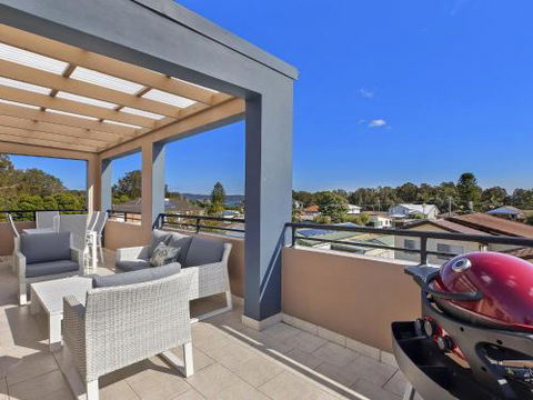 McGirr Penthouse Apartment - Hotel Accommodation 1