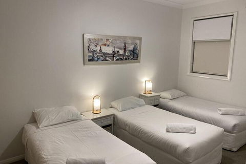 Blue Pacific 8 - Hotel Accommodation 3