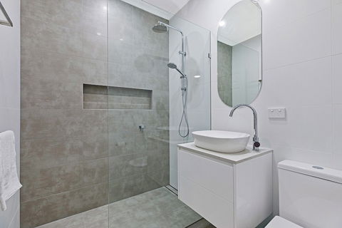 Blue Pacific 8 - Hotel Accommodation 4