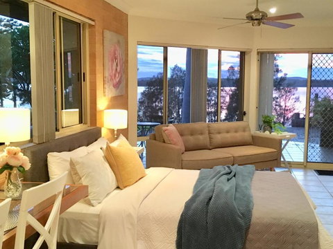 SilverWaters Waterfront Accommodation - Hotel Accommodation 3