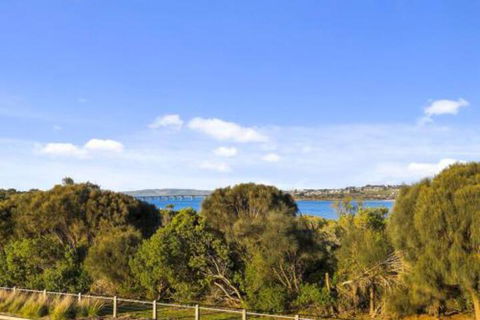 Bunya By The Sea - Hotel Accommodation 2