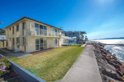 Alcheringa Unit 1 / 32 Sandy Point Road - Hotel Accommodation 0