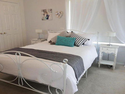 Sealark Views Of The Bay - Hotel Accommodation 4