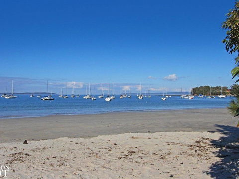 Sealark Views Of The Bay - Hotel Accommodation 1