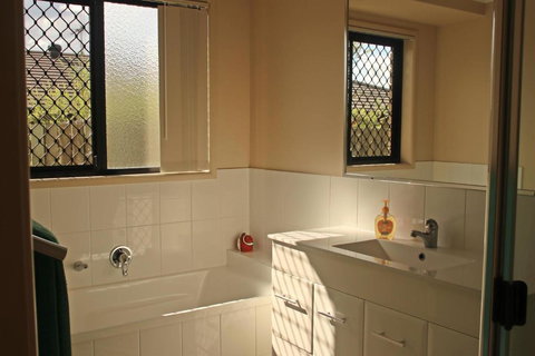 Banksia & Acacia Apartments - Hotel Accommodation 5