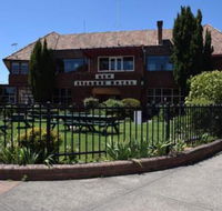 New Ivanhoe Hotel - Hotel Accommodation