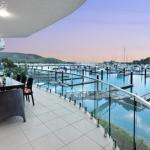 Pavillion 3 Absolute Waterfront 4 Bedroom 2 Lounge Room Plunge Pool + Golf Buggy - Hotel Accommodation 1
