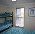 1 Naiad Court Lowset family home with swimming pool  covered deck. Pet friendly - Hotel Accommodation