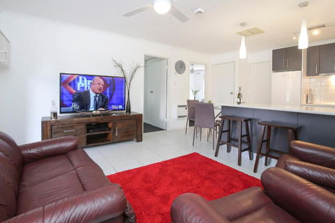 Allure Apartments Central - Hotel Accommodation 4