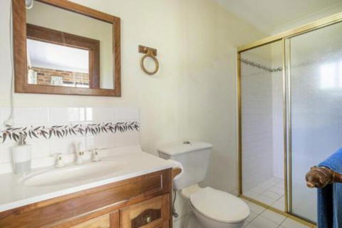 75 River Rd Tabourie Hideaway - Hotel Accommodation 3