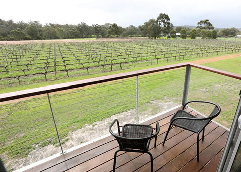 Lot113 Vineyard Accommodation - Hotel Accommodation 3