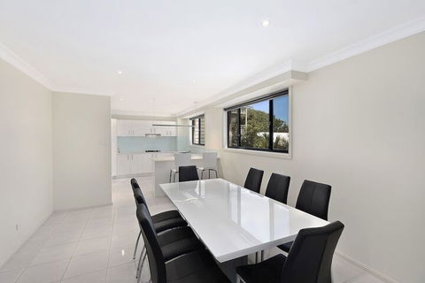 North Entrance Beach House - Hotel Accommodation 5
