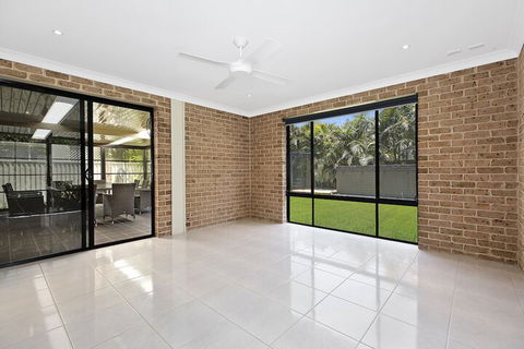 North Entrance Beach House - Hotel Accommodation 7