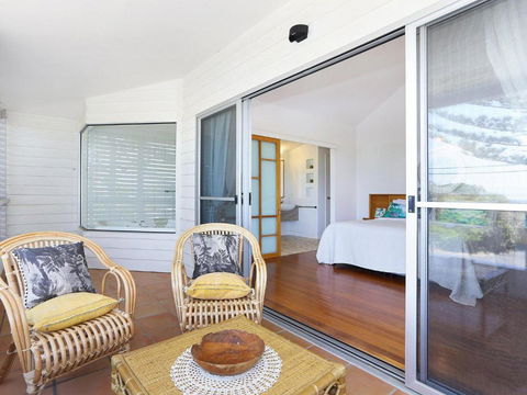 EAST COAST ESCAPES Lighthouse Studio - Hotel Accommodation 6
