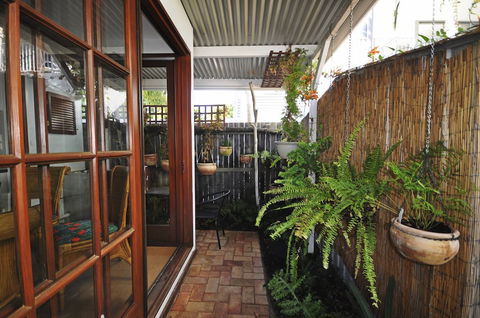 Bongaree Ocean Villa - Hotel Accommodation 3