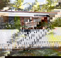 Bongaree Ocean Villa - Hotel Accommodation