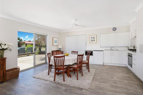 Booker Pde 34 Unit 2 Pet Friendly  - Hotel Accommodation 2