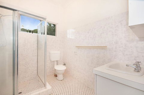 Palm Valley Drive 3 / 16 - Hotel Accommodation 6